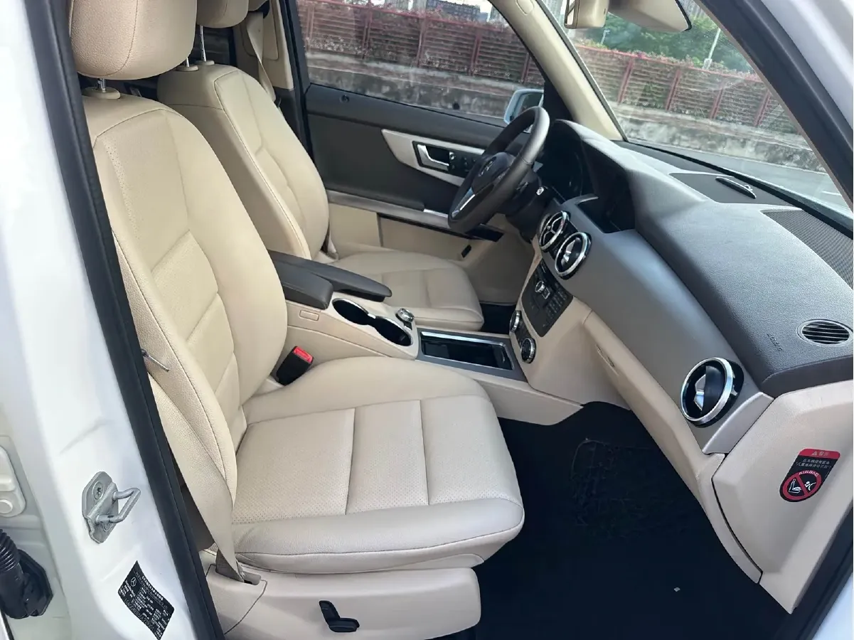 2013 Mercedes-Benz GLK Class 3.0L 245HP V6 7AT,autocango,china used car exporter,china ev exporter,chinese used car exporter,chinese used ev exporter