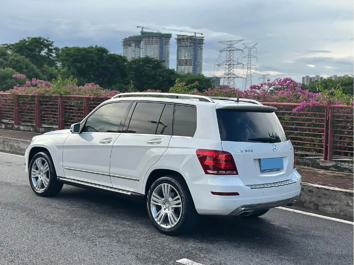 2013 Mercedes-Benz GLK Class 3.0L 245HP V6 7AT,autocango,china used car exporter,china ev exporter,chinese used car exporter,chinese used ev exporter