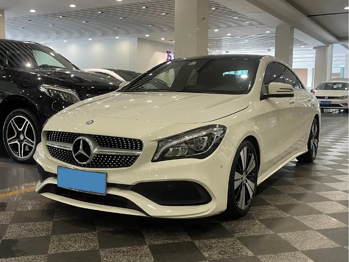 2016 Mercedes-Benz CLA Class 1.6T 156HP L4 7DCT