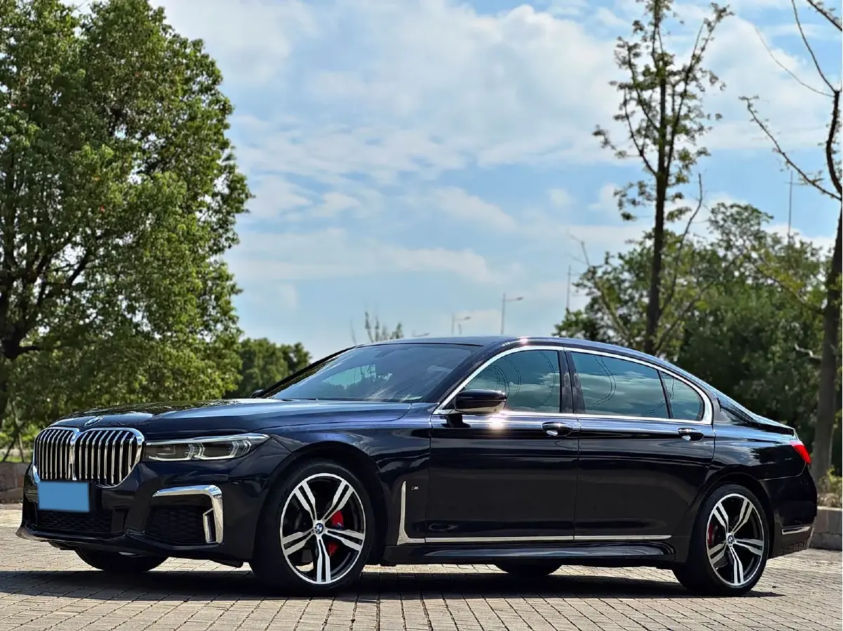 2018 BMW 7 Series 2.0T 258HP L4 8AT