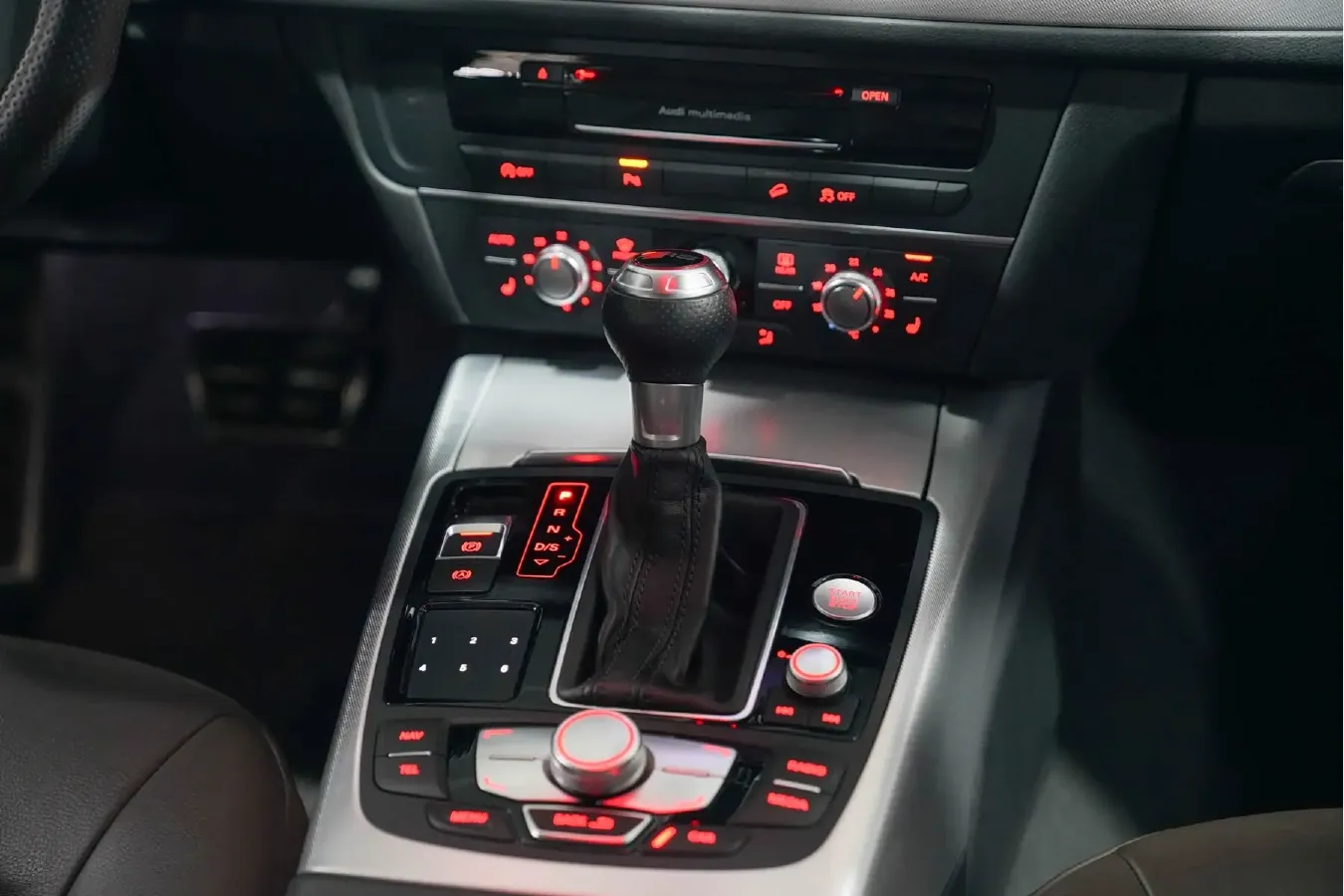 2018 Audi A6 3.0T 333HP V6 7DCT,autocango,china used car exporter,china ev exporter,chinese used car exporter,chinese used ev exporter