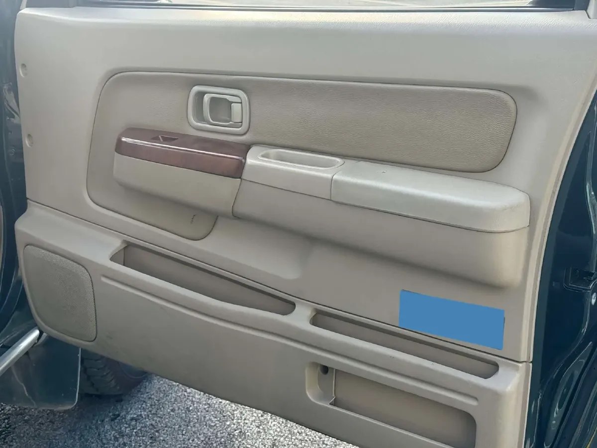 2011 Nissan D22 2.4L 150HP L4 5MT,autocango,china used car exporter,china ev exporter,chinese used car exporter,chinese used ev exporter