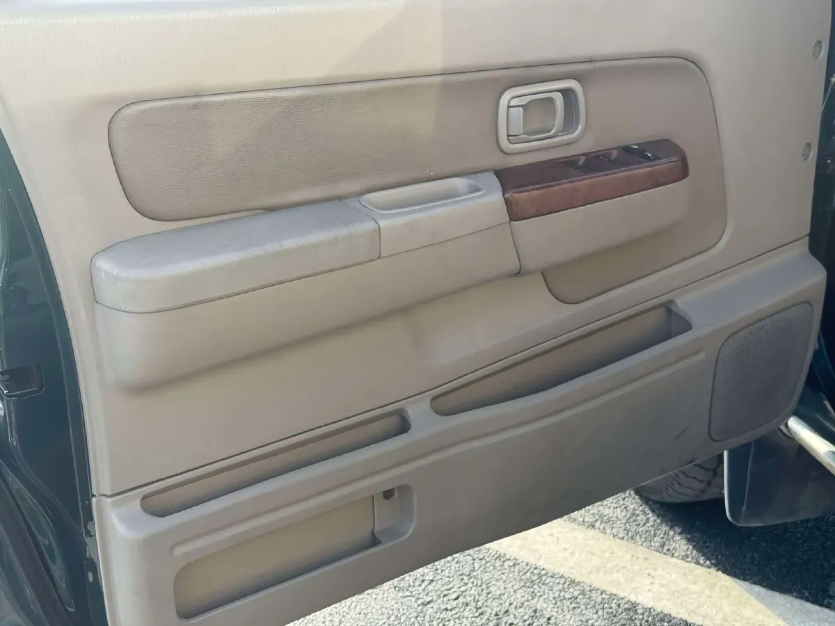 2011 Nissan D22 2.4L 150HP L4 5MT,autocango,china used car exporter,china ev exporter,chinese used car exporter,chinese used ev exporter