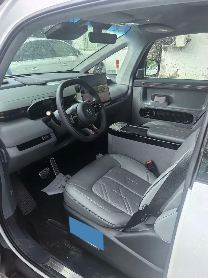 2025 Zeekr MIX BEV 102KWH,autocango,china used car exporter,china ev exporter,chinese used car exporter,chinese used ev exporter