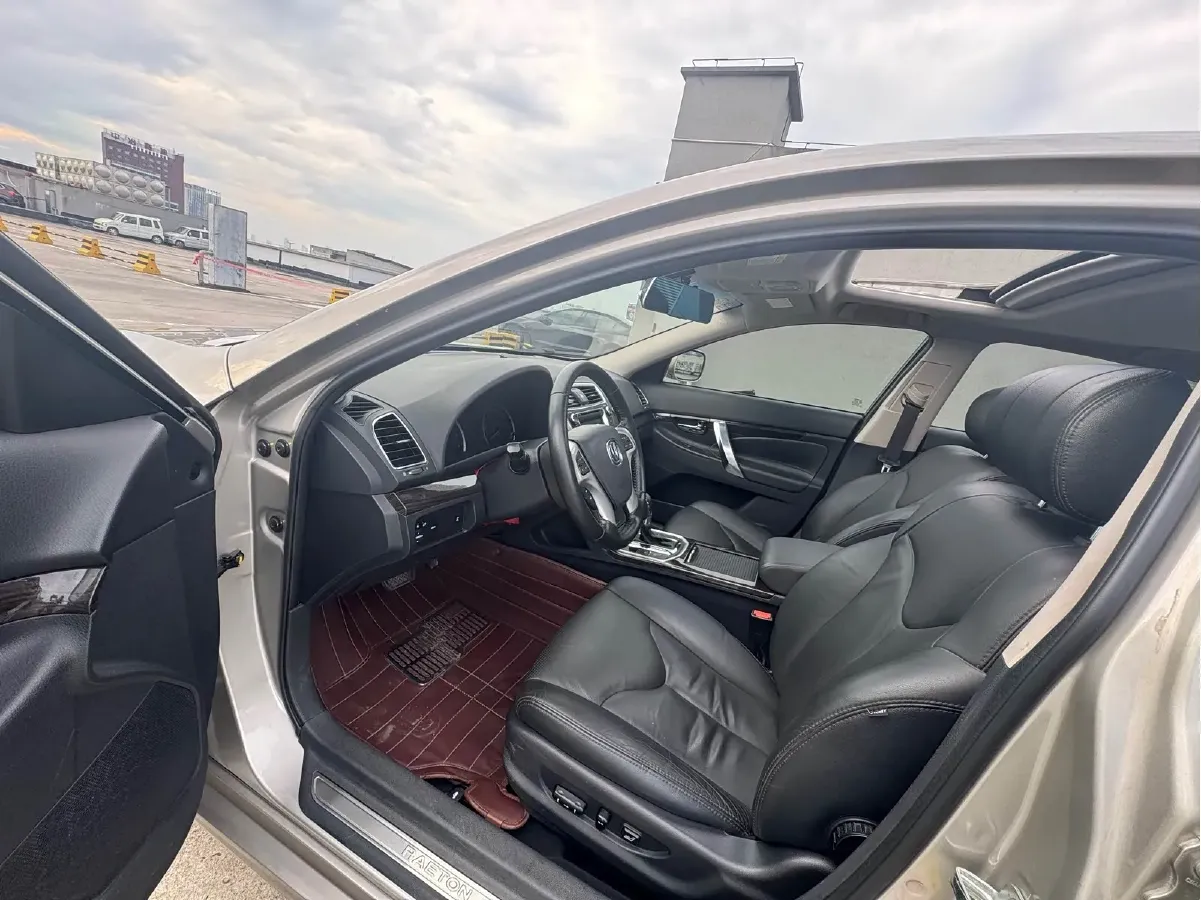 2013 ChangAn Raeton 1.8T 177HP L4 6AT,autocango,china used car exporter,china ev exporter,chinese used car exporter,chinese used ev exporter