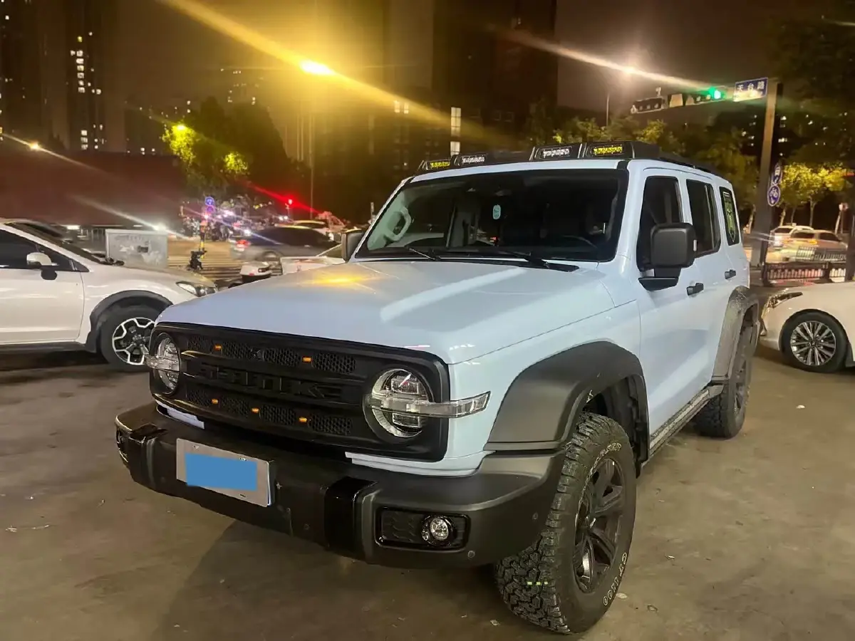 2021 Tank 300 2.0T 227HP L4 8AT