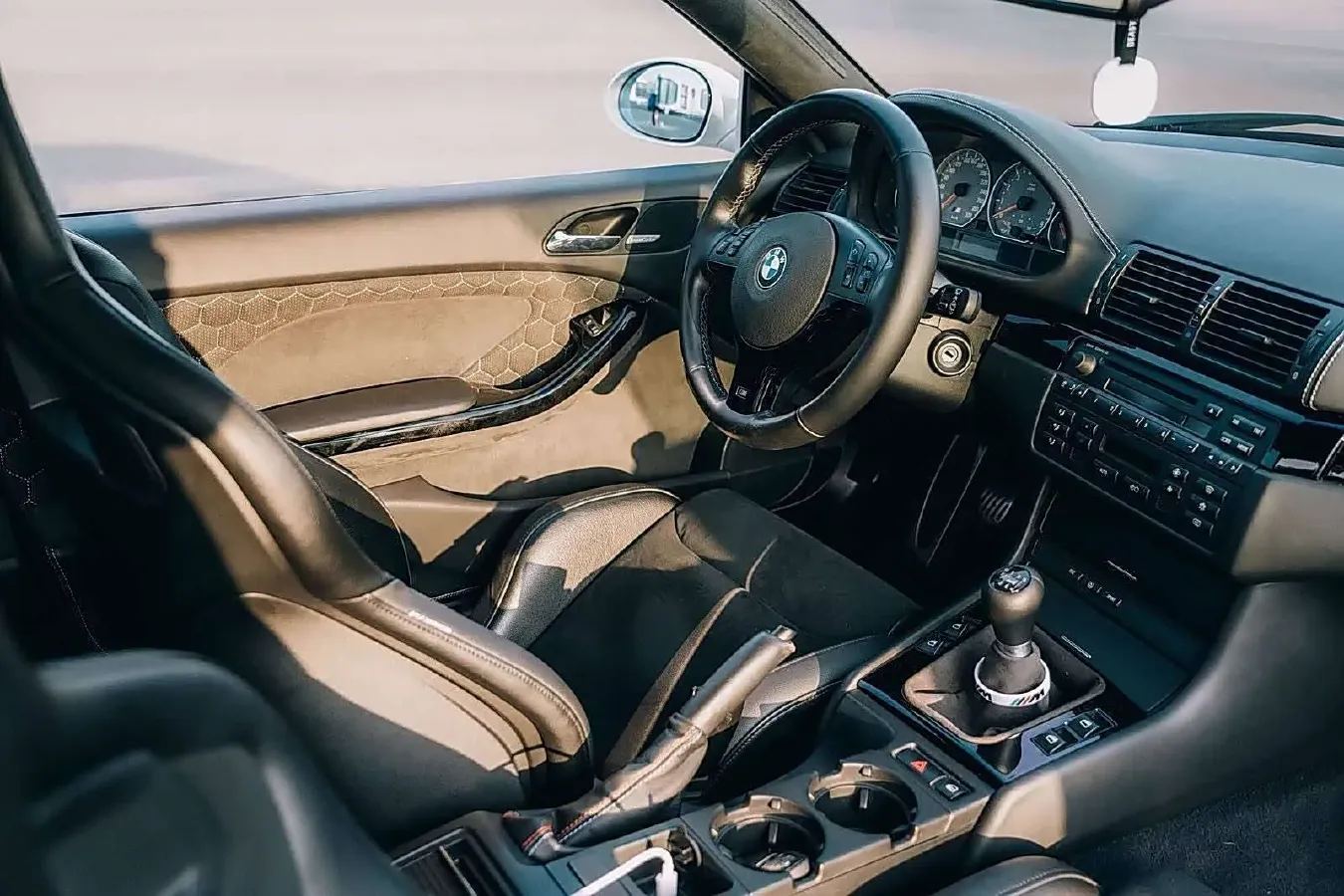 2003 Audi A4 2.0L 131HP L4 5AT,autocango,china used car exporter,china ev exporter,chinese used car exporter,chinese used ev exporter