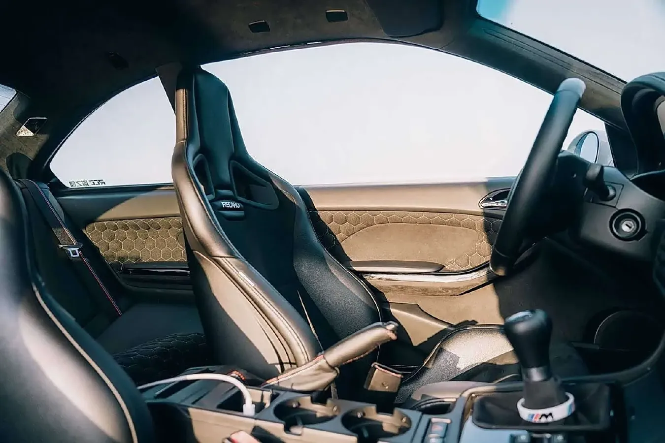 2003 Audi A4 2.0L 131HP L4 5AT,autocango,china used car exporter,china ev exporter,chinese used car exporter,chinese used ev exporter