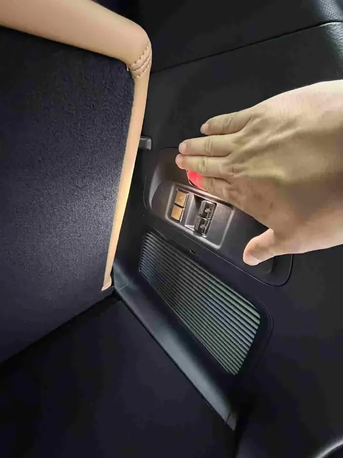 2024 GAC Trumpchi ES9 2.0T 190HP L4 2DHT PHEV 25.57KWH,autocango,china used car exporter,china ev exporter,chinese used car exporter,chinese used ev exporter