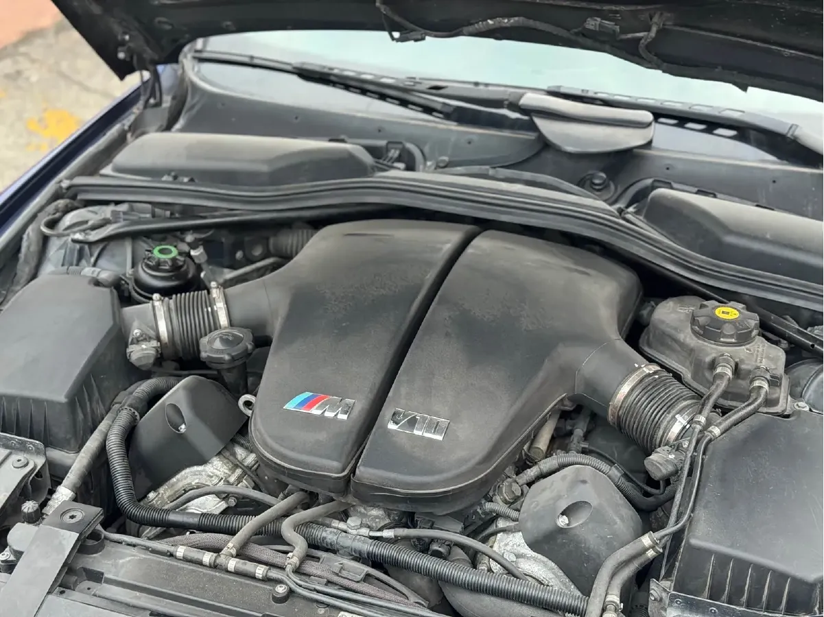 2006 BMW M6 5.0L 507HP V10 7AMT,autocango,china used car exporter,china ev exporter,chinese used car exporter,chinese used ev exporter