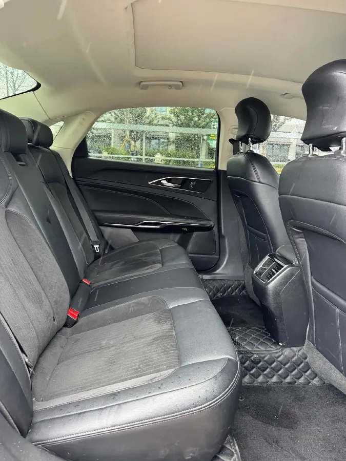 2019 Ford Taurus 2.0T 245HP L4 8AT,autocango,china used car exporter,china ev exporter,chinese used car exporter,chinese used ev exporter