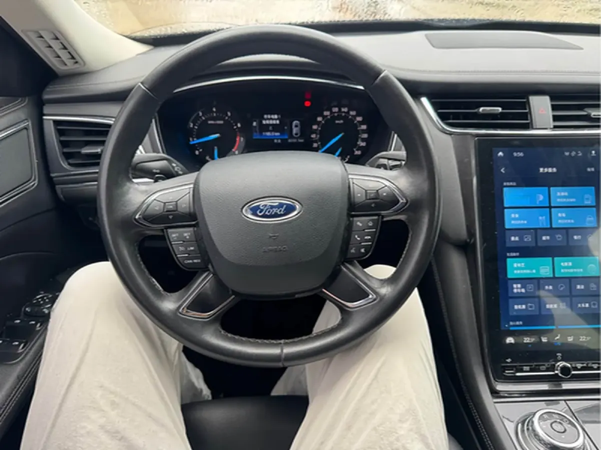 2019 Ford Taurus 2.0T 245HP L4 8AT,autocango,china used car exporter,china ev exporter,chinese used car exporter,chinese used ev exporter