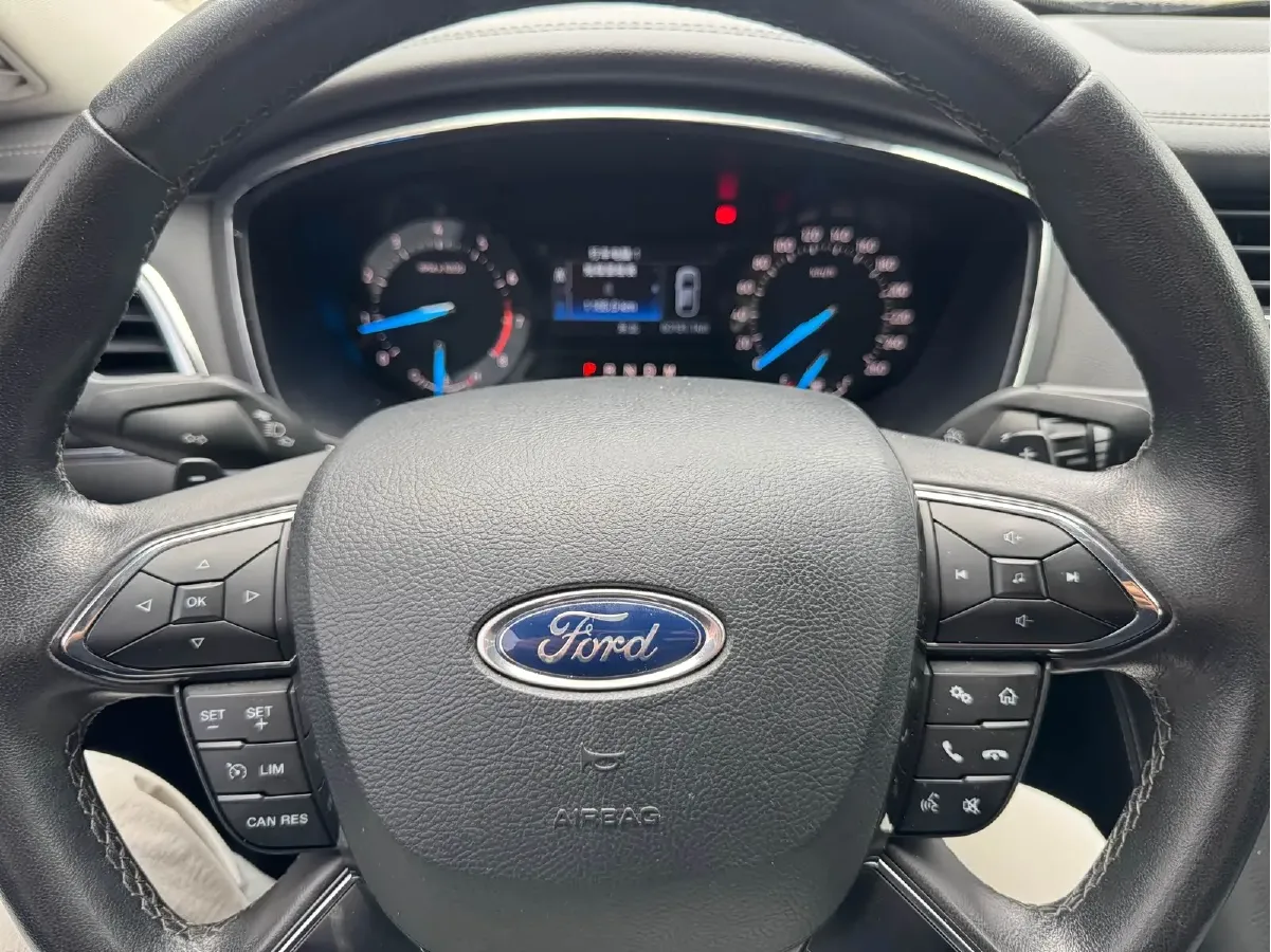 2019 Ford Taurus 2.0T 245HP L4 8AT,autocango,china used car exporter,china ev exporter,chinese used car exporter,chinese used ev exporter