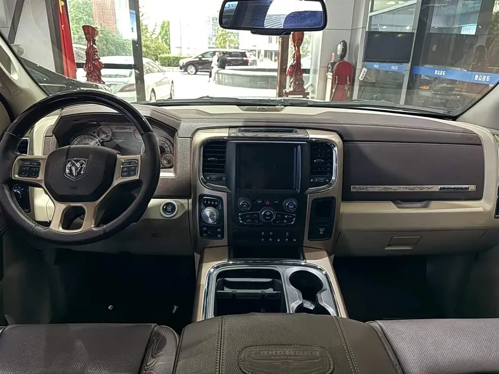 2014 Toyota Tundra 5.7L 386HP V8 6AT,autocango,china used car exporter,china ev exporter,chinese used car exporter,chinese used ev exporter