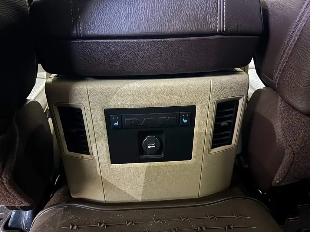 2014 Toyota Tundra 5.7L 386HP V8 6AT,autocango,china used car exporter,china ev exporter,chinese used car exporter,chinese used ev exporter