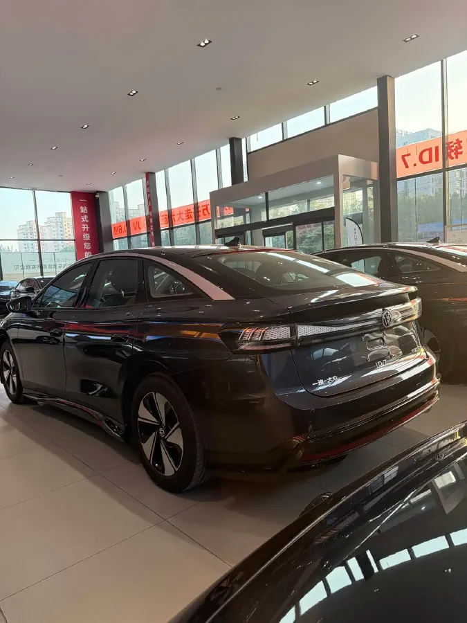2024 Volkswagen ID.7 Vizzion BEV 84.8KWH,autocango,china used car exporter,china ev exporter,chinese used car exporter,chinese used ev exporter