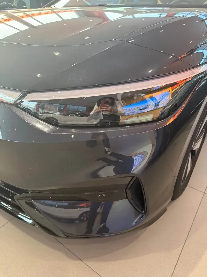 2024 Volkswagen ID.7 Vizzion BEV 84.8KWH,autocango,china used car exporter,china ev exporter,chinese used car exporter,chinese used ev exporter