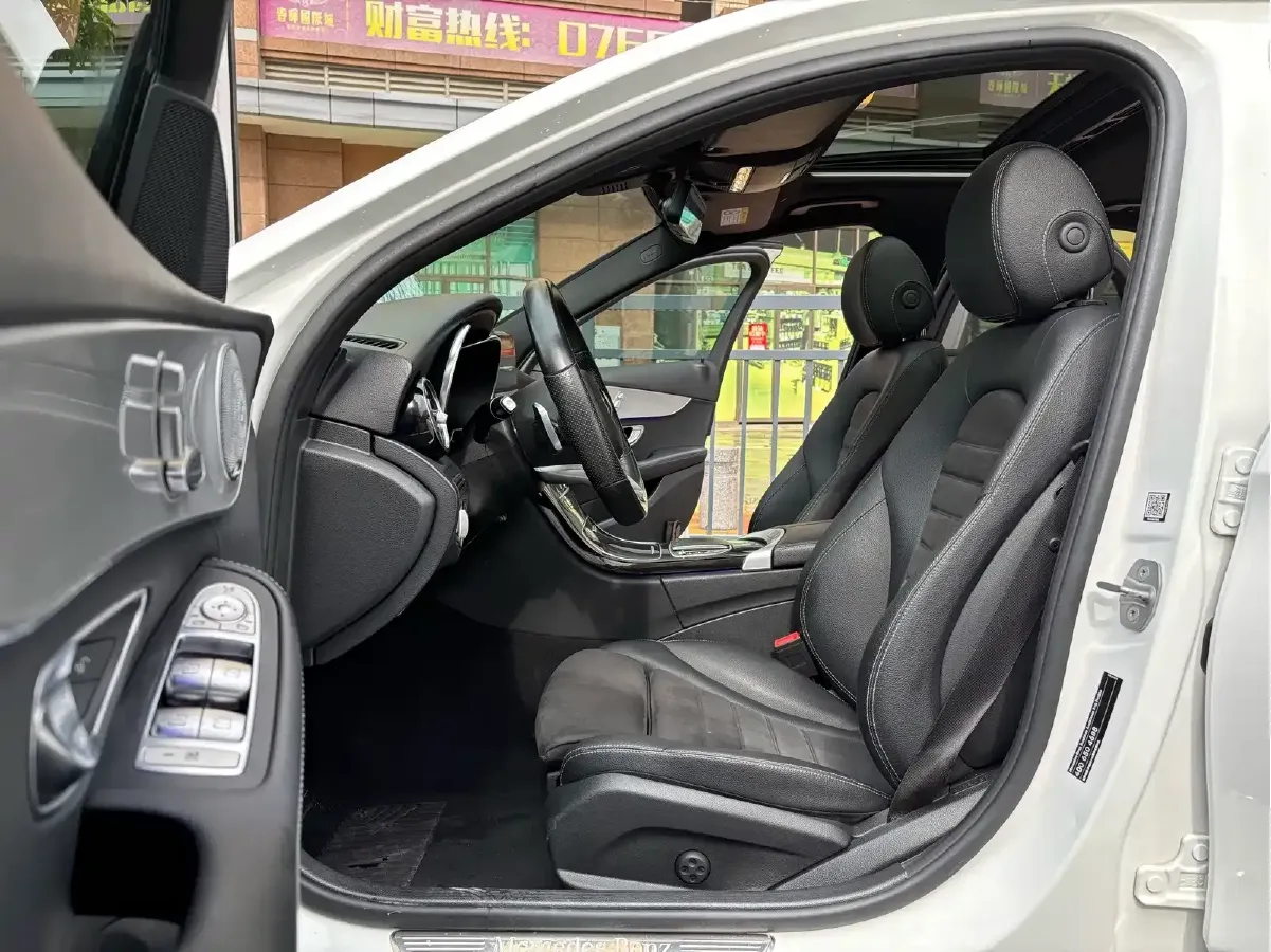 2021 Mercedes-Benz C Class 1.5T 184HP L4 9AT,autocango,china used car exporter,china ev exporter,chinese used car exporter,chinese used ev exporter