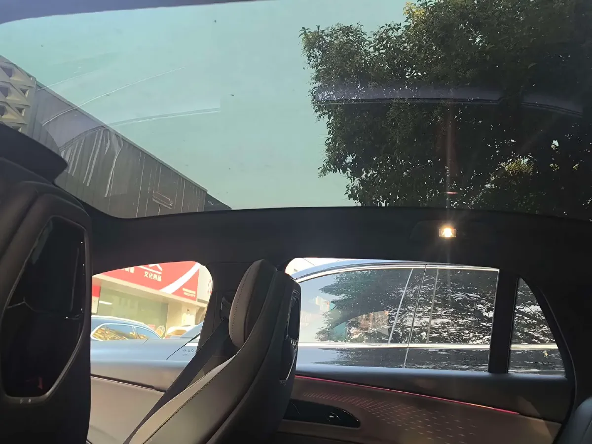 2024 HongQi EH7 BEV 111KWH,autocango,china used car exporter,china ev exporter,chinese used car exporter,chinese used ev exporter