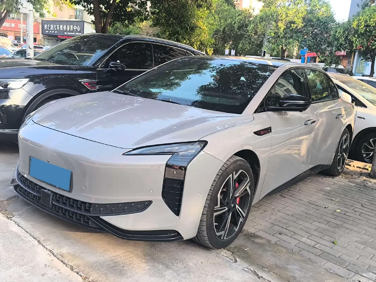 2024 HongQi EH7 BEV 111KWH,autocango,china used car exporter,china ev exporter,chinese used car exporter,chinese used ev exporter