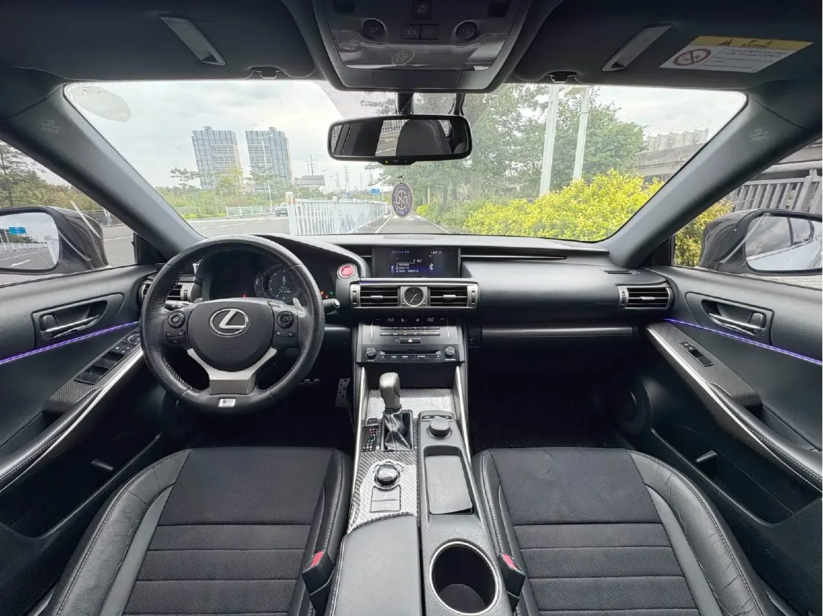 2013 Lexus IS 2.5L 208HP V6 6AT,autocango,china used car exporter,china ev exporter,chinese used car exporter,chinese used ev exporter