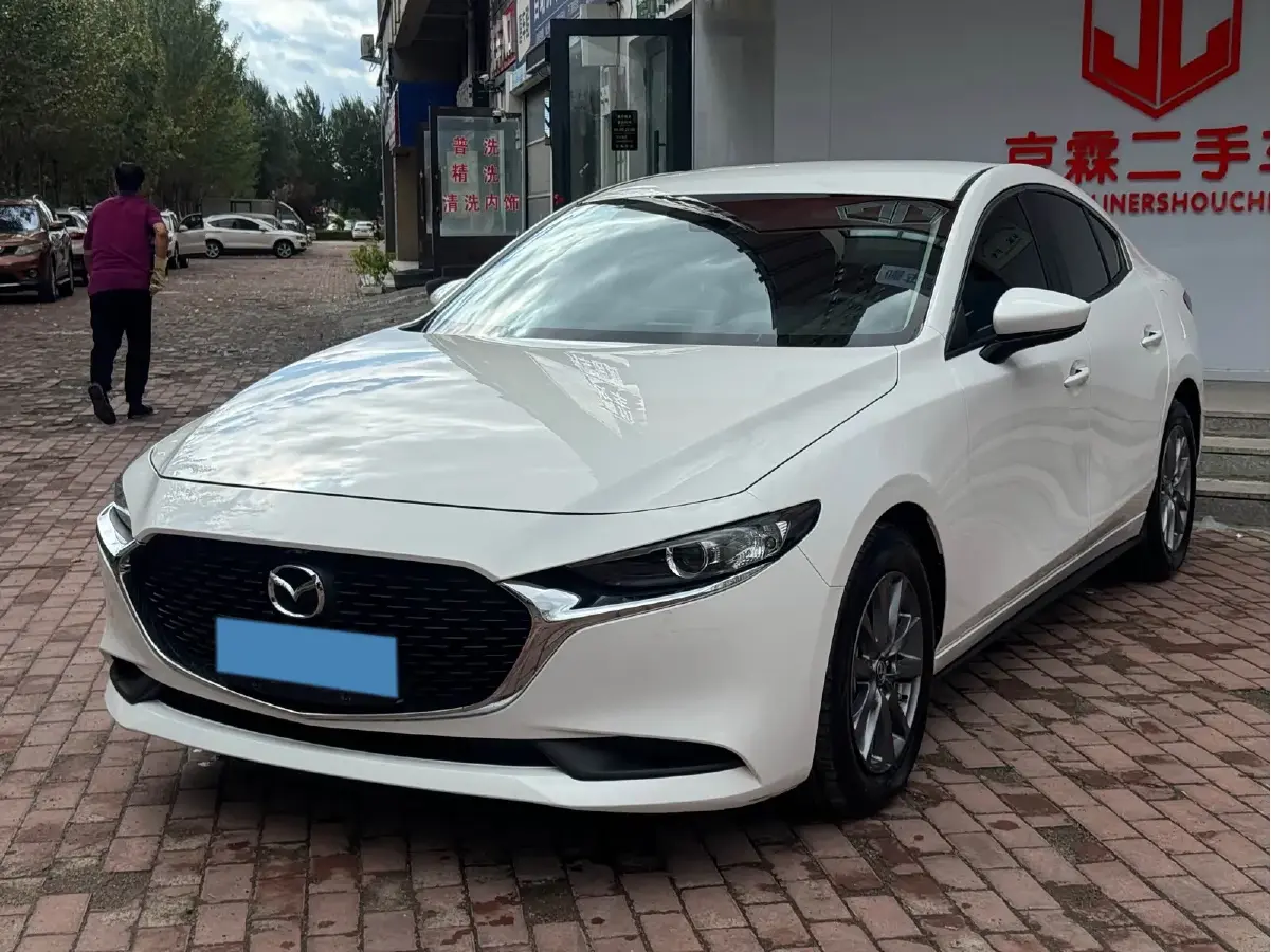 2022 Mazda 3 Axela 2.0L 158HP L4 6AT