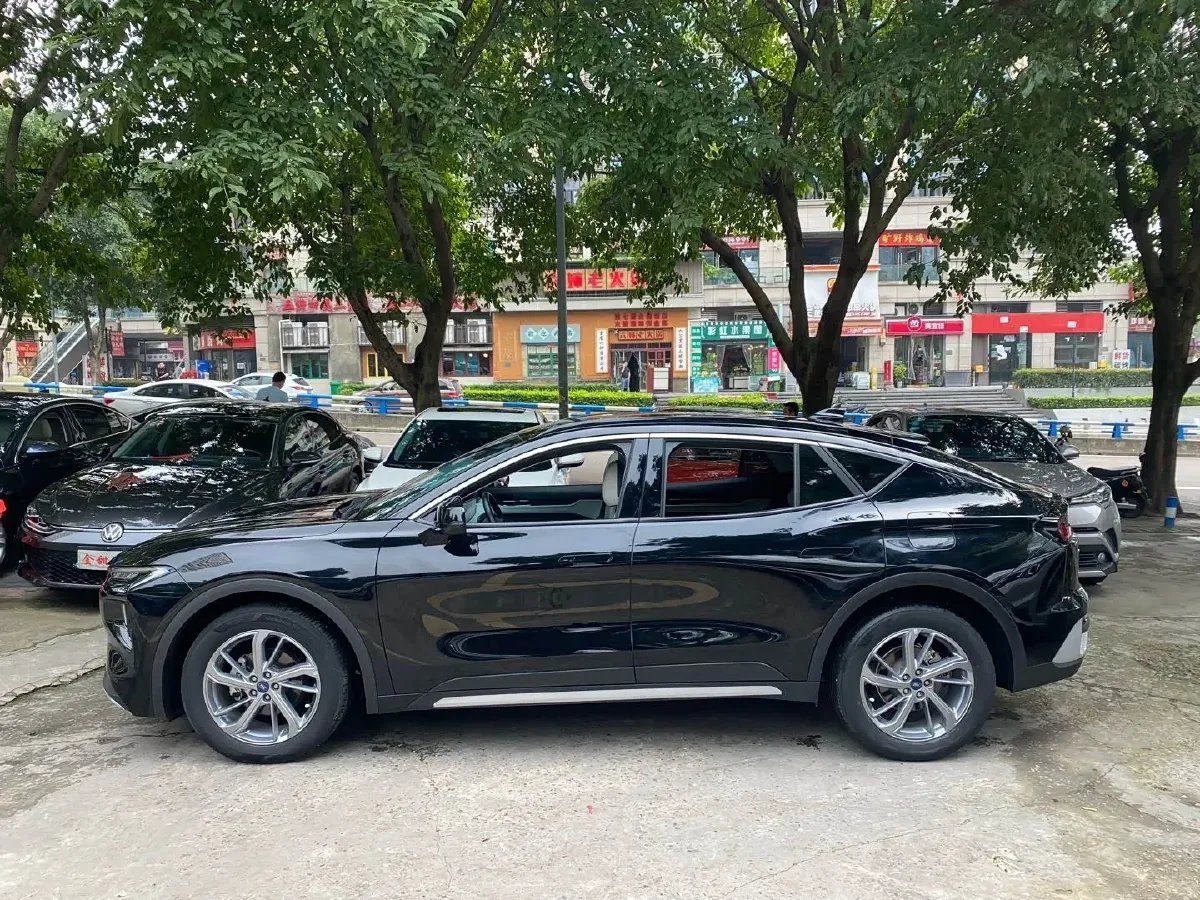 2022 Ford EVOS 2.0T 238HP L4 8AT,autocango,china used car exporter,china ev exporter,chinese used car exporter,chinese used ev exporter