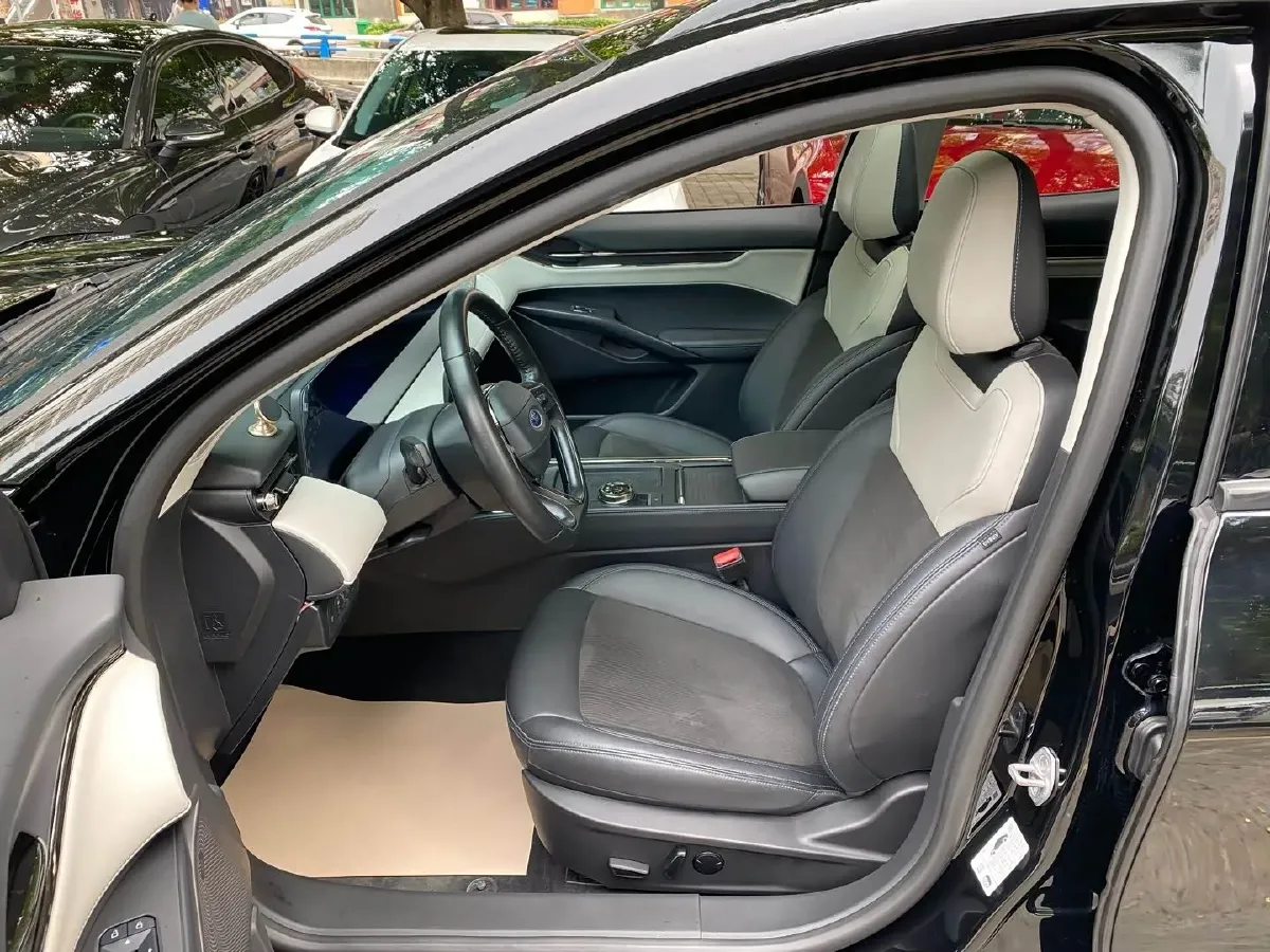 2022 Ford EVOS 2.0T 238HP L4 8AT,autocango,china used car exporter,china ev exporter,chinese used car exporter,chinese used ev exporter