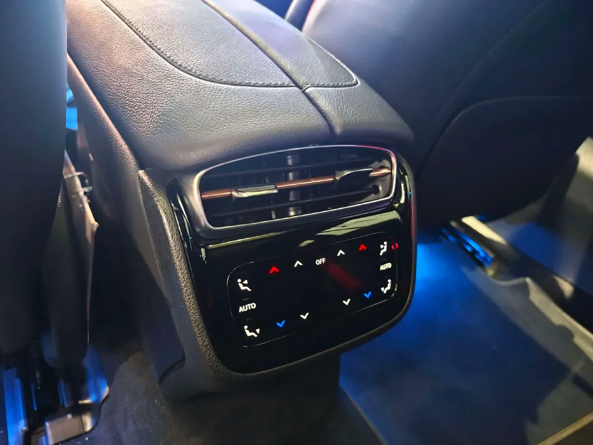 2023 Mercedes-Benz EQE AMG BEV 96.1KWH,autocango,china used car exporter,china ev exporter,chinese used car exporter,chinese used ev exporter