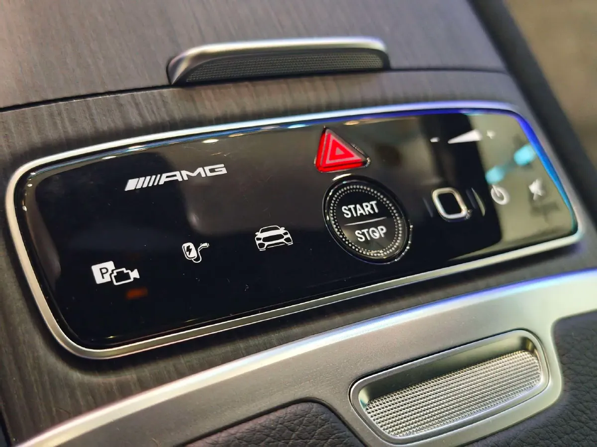 2023 Mercedes-Benz EQE AMG BEV 96.1KWH,autocango,china used car exporter,china ev exporter,chinese used car exporter,chinese used ev exporter