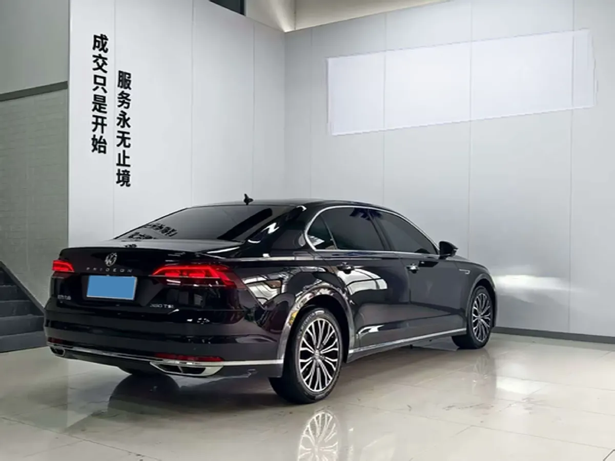 2018 Volkswagen Phideon 2.0T 224HP L4 7DCT,autocango,china used car exporter,china ev exporter,chinese used car exporter,chinese used ev exporter