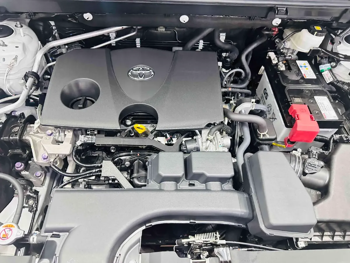 2024 Toyota RAV4 2.0L 171HP L4 CVT,autocango,china used car exporter,china ev exporter,chinese used car exporter,chinese used ev exporter