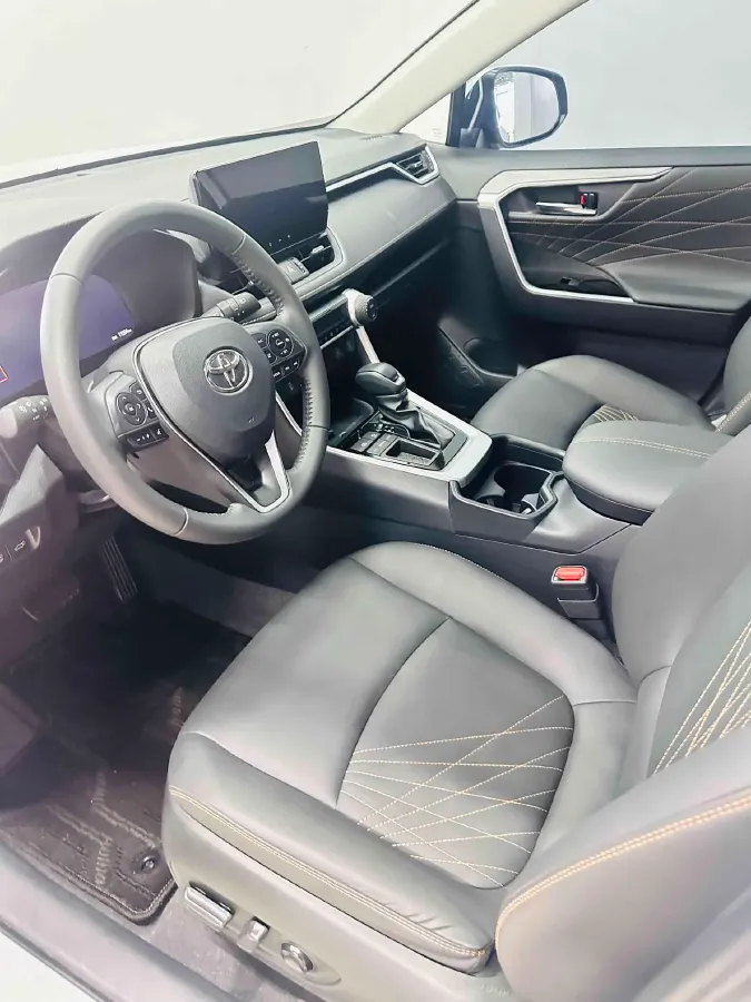 2024 Toyota RAV4 2.0L 171HP L4 CVT,autocango,china used car exporter,china ev exporter,chinese used car exporter,chinese used ev exporter