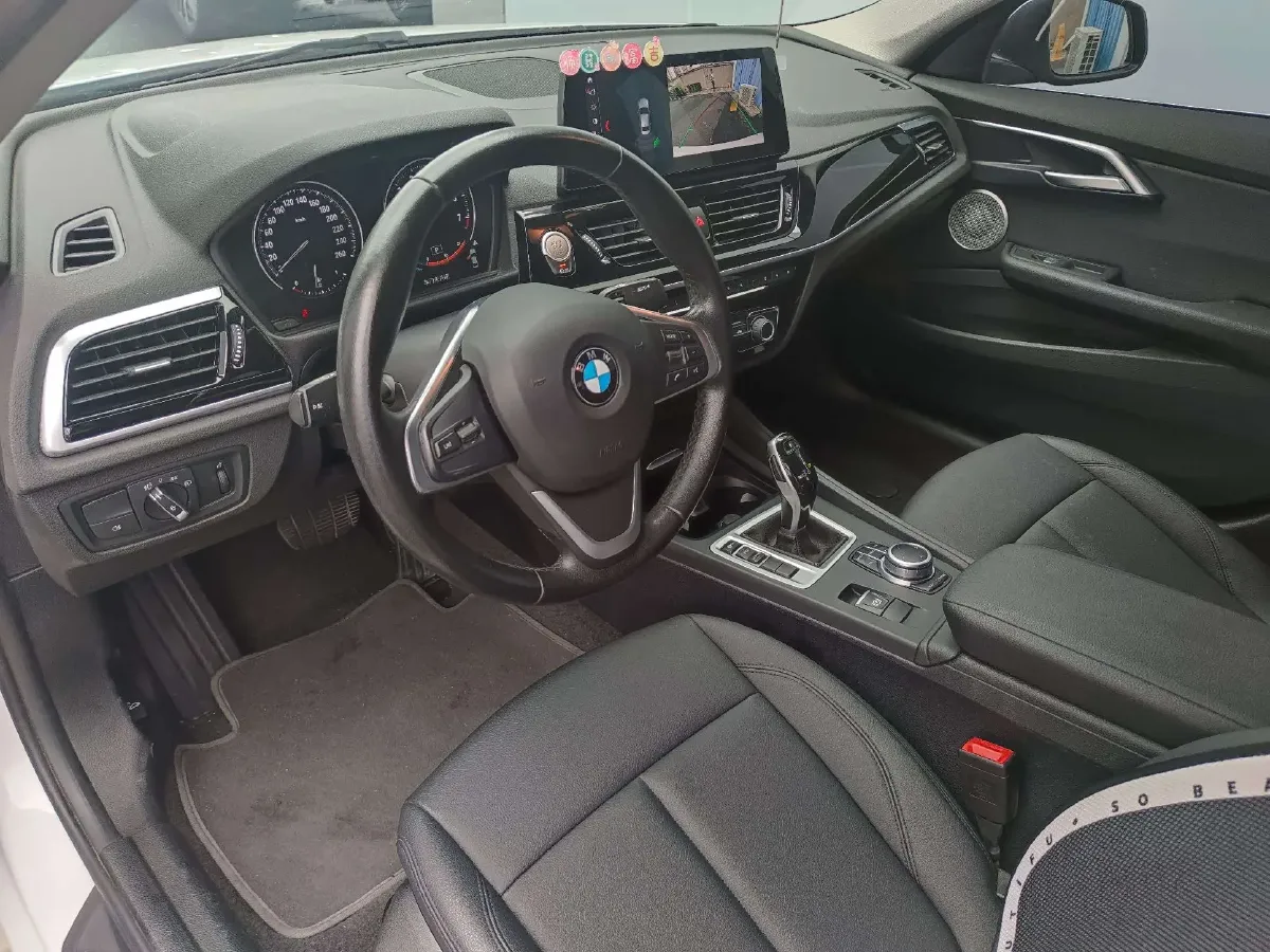 2021 BMW 1 Series 1.5T 140HP L3 7DCT,autocango,china used car exporter,china ev exporter,chinese used car exporter,chinese used ev exporter