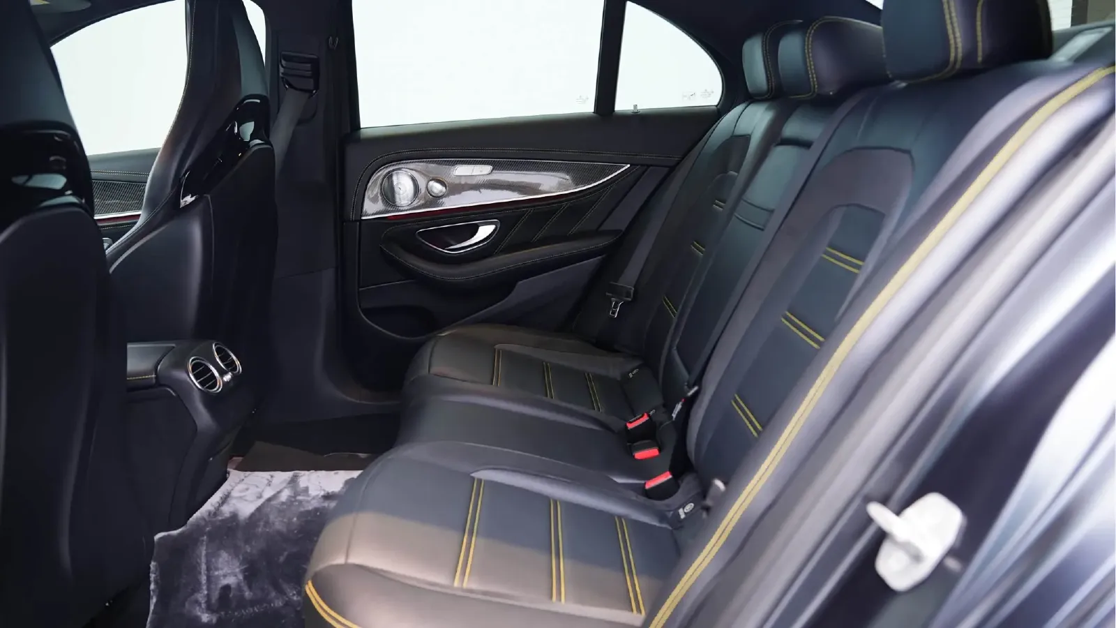 2018 Mercedes-Benz E AMG 4.0T 612HP V8 9AT,autocango,china used car exporter,china ev exporter,chinese used car exporter,chinese used ev exporter