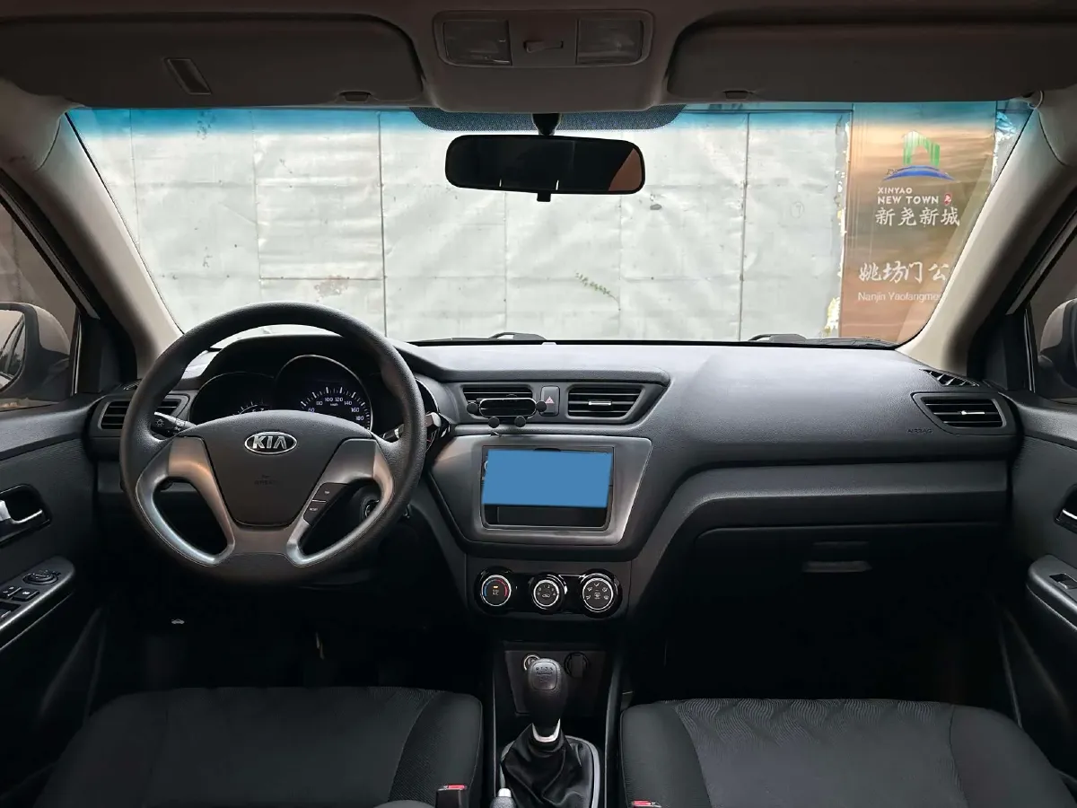2015 Kia K2 1.4L 107HP L4 5MT,autocango,china used car exporter,china ev exporter,chinese used car exporter,chinese used ev exporter