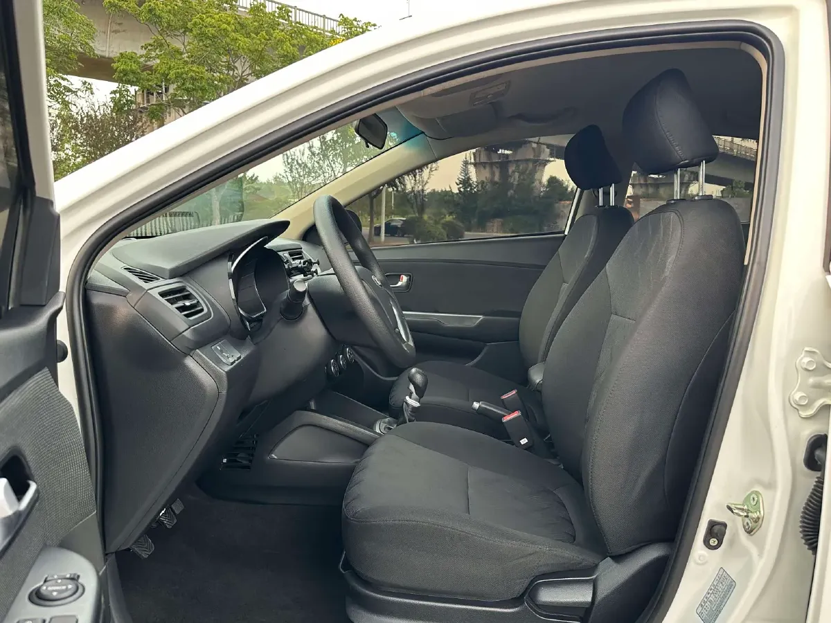 2015 Kia K2 1.4L 107HP L4 5MT,autocango,china used car exporter,china ev exporter,chinese used car exporter,chinese used ev exporter