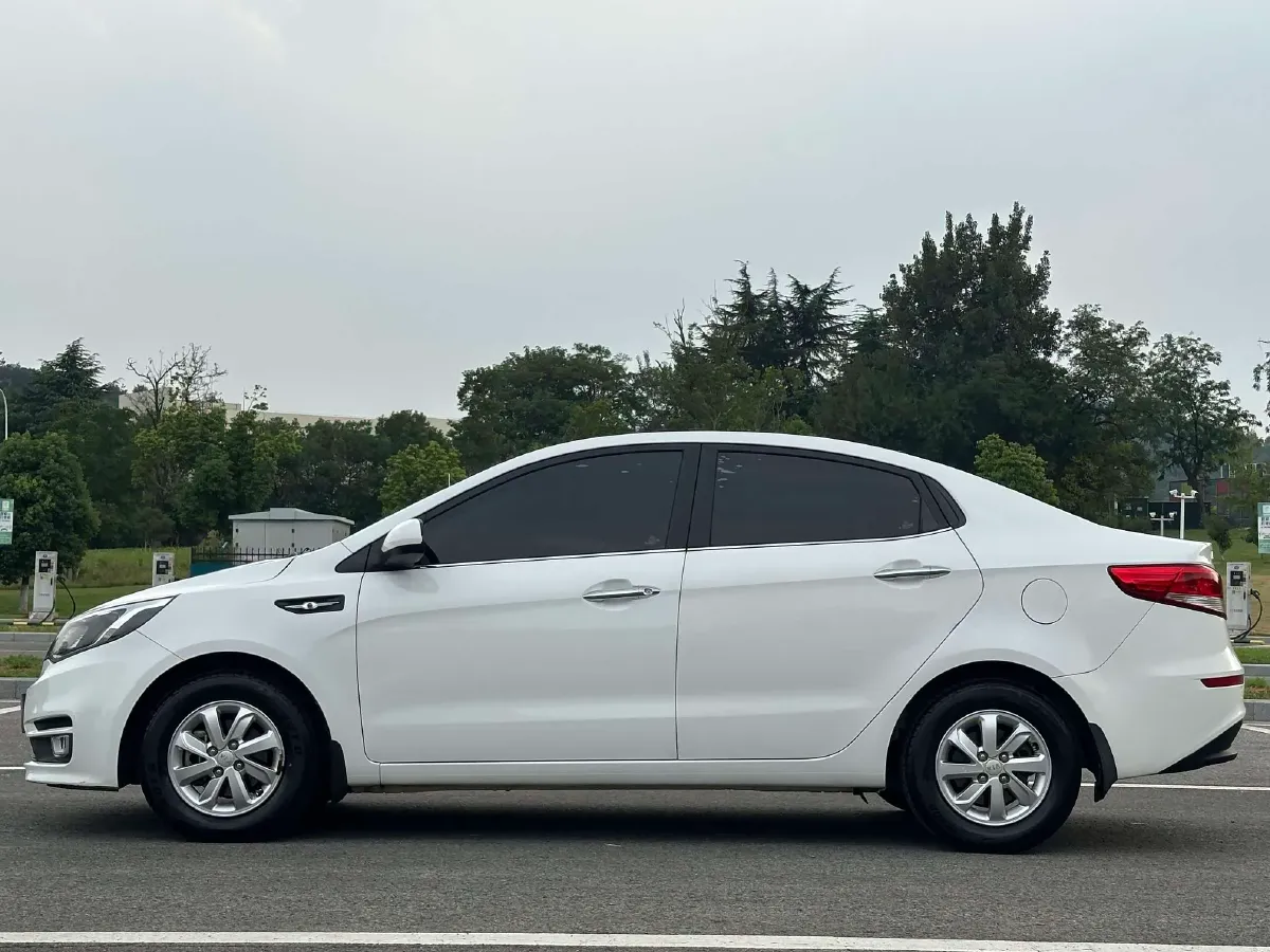 2015 Kia K2 1.4L 107HP L4 5MT,autocango,china used car exporter,china ev exporter,chinese used car exporter,chinese used ev exporter