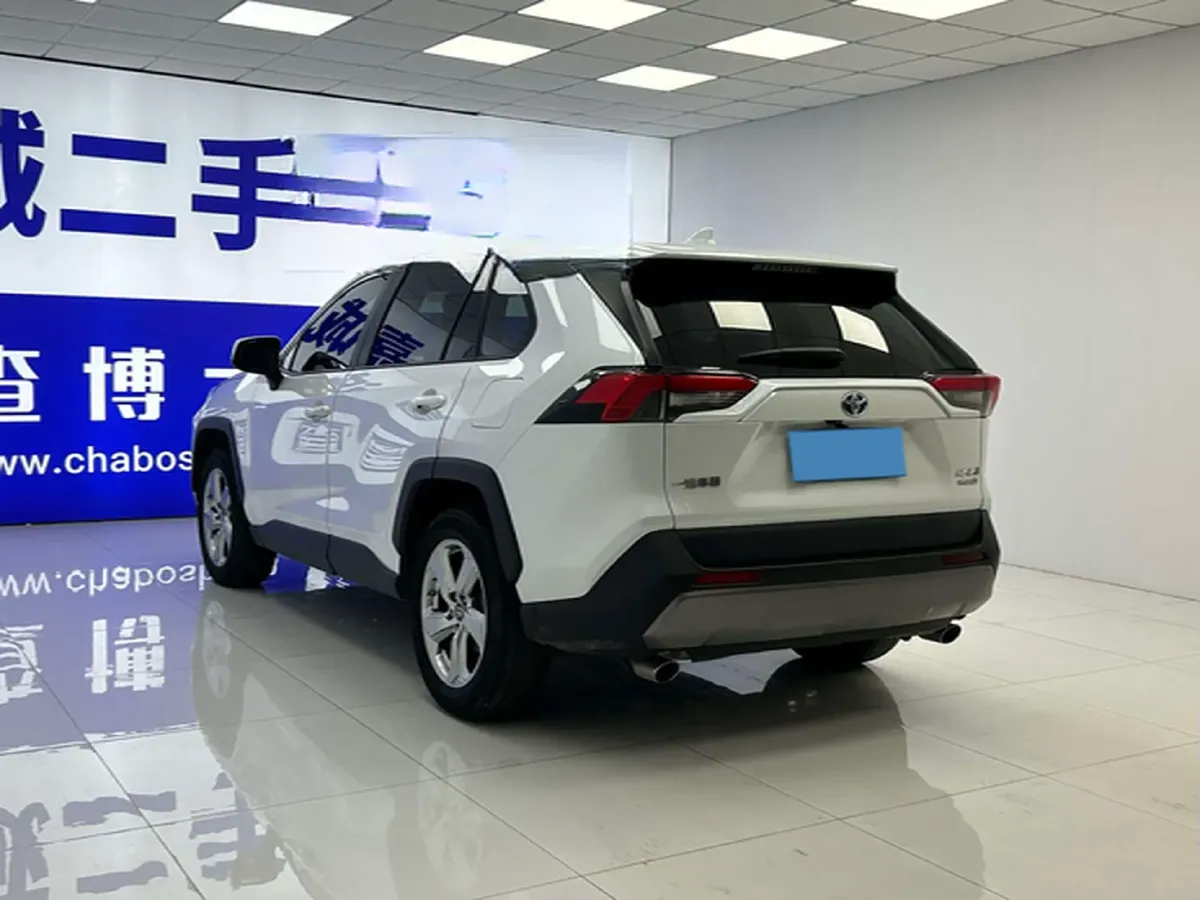 2022 Toyota RAV4 Hybird E+ 2.5L 180HP L4 E-CVT PHEV 15.984KWH,autocango,china used car exporter,china ev exporter,chinese used car exporter,chinese used ev exporter