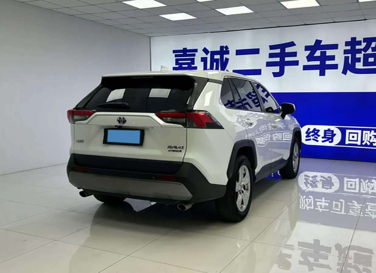 2022 Toyota RAV4 Hybird E+ 2.5L 180HP L4 E-CVT PHEV 15.984KWH,autocango,china used car exporter,china ev exporter,chinese used car exporter,chinese used ev exporter