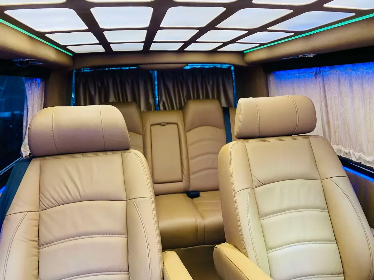 2015 Volkswagen Caravelle 2.0T 204HP L4 7DCT,autocango,china used car exporter,china ev exporter,chinese used car exporter,chinese used ev exporter