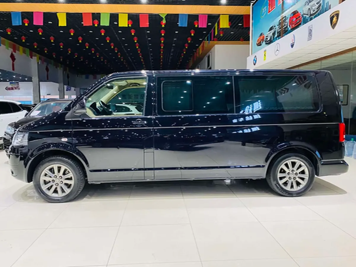 2015 Volkswagen Caravelle 2.0T 204HP L4 7DCT,autocango,china used car exporter,china ev exporter,chinese used car exporter,chinese used ev exporter