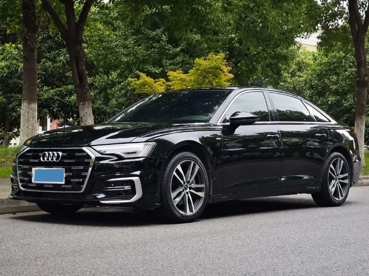 2023 Audi A6L 2.0T 190HP L4 7DCT
