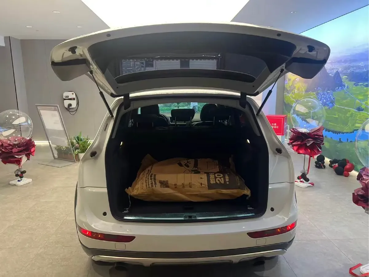 2017 Audi Q5 2.0T 230HP L4 8AT,autocango,china used car exporter,china ev exporter,chinese used car exporter,chinese used ev exporter