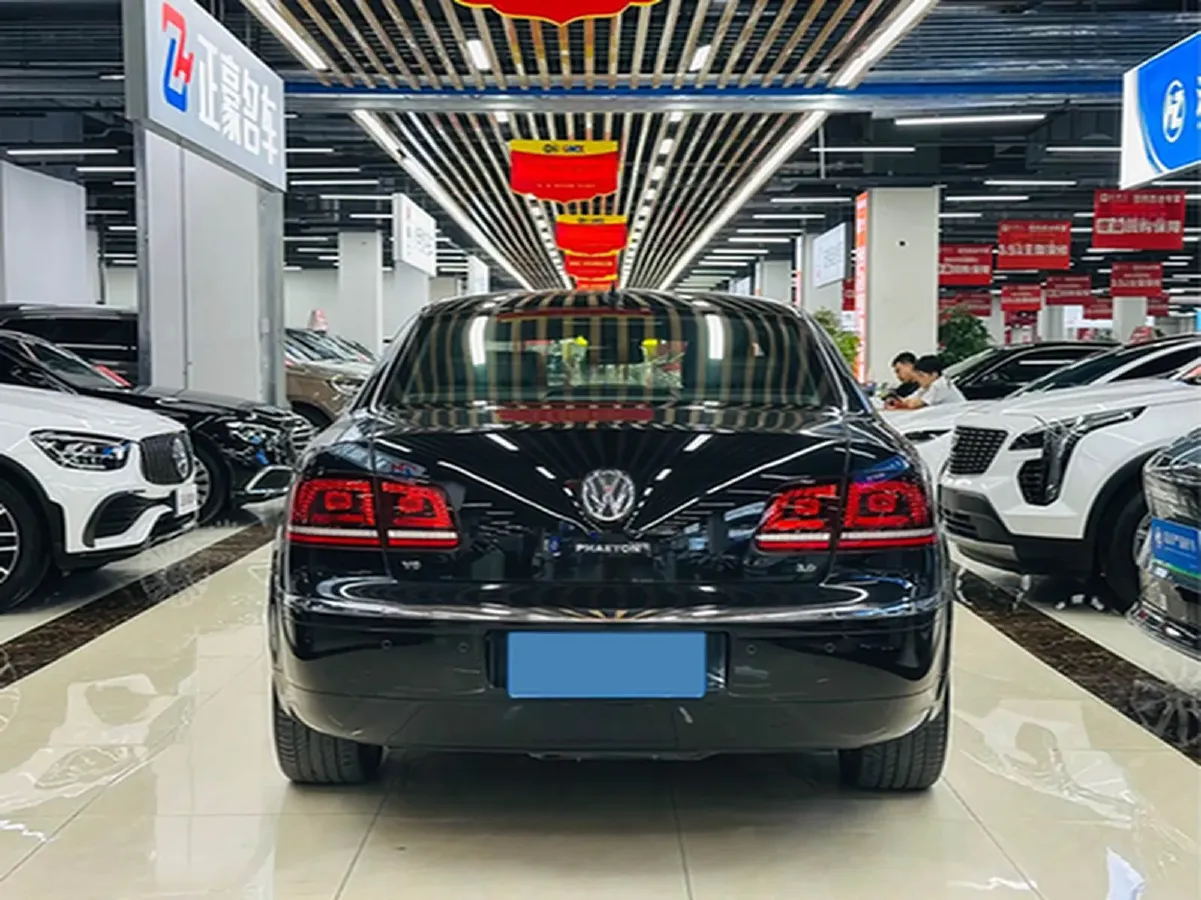 2015 Volkswagen Pheaton 3.0L 250HP V6 6AT,autocango,china used car exporter,china ev exporter,chinese used car exporter,chinese used ev exporter