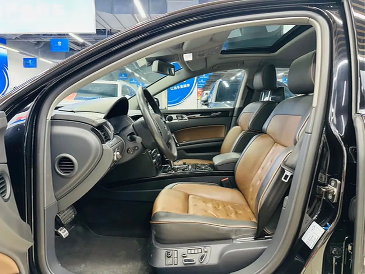 2015 Volkswagen Pheaton 3.0L 250HP V6 6AT,autocango,china used car exporter,china ev exporter,chinese used car exporter,chinese used ev exporter