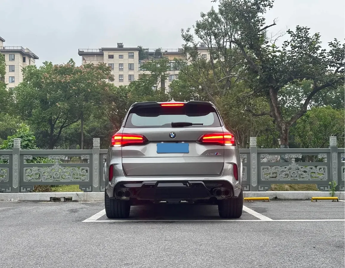 2022 BMW X5 M 4.4T 600HP V8 8AT,autocango,china used car exporter,china ev exporter,chinese used car exporter,chinese used ev exporter