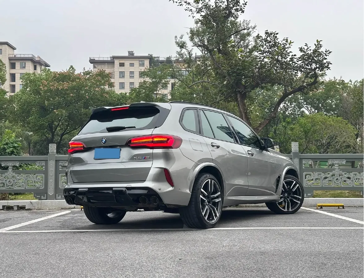 2022 BMW X5 M 4.4T 600HP V8 8AT,autocango,china used car exporter,china ev exporter,chinese used car exporter,chinese used ev exporter