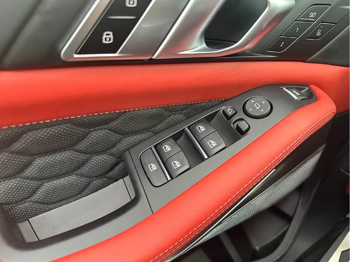 2022 BMW X5 M 4.4T 600HP V8 8AT,autocango,china used car exporter,china ev exporter,chinese used car exporter,chinese used ev exporter