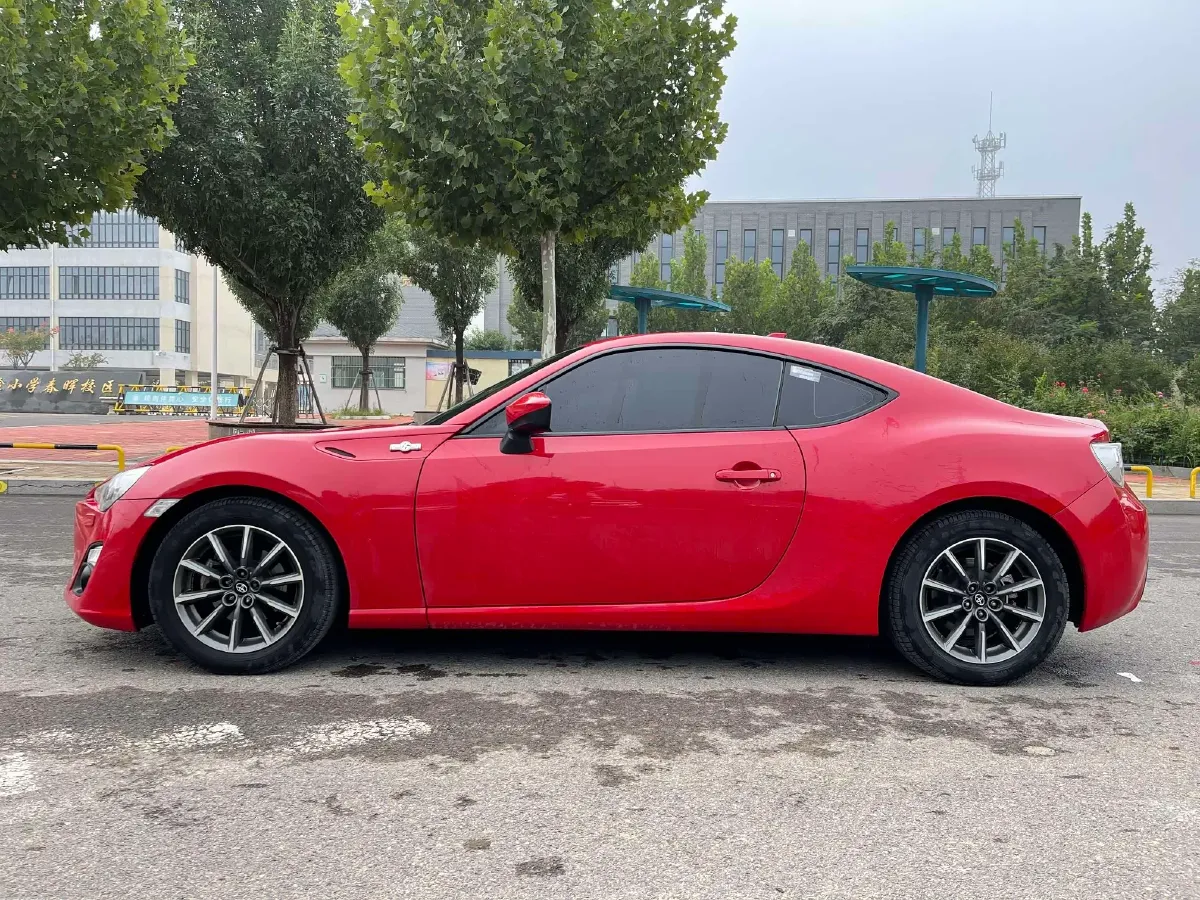 2013 Toyota 86 2.0L 200HP H4 6AT,autocango,china used car exporter,china ev exporter,chinese used car exporter,chinese used ev exporter